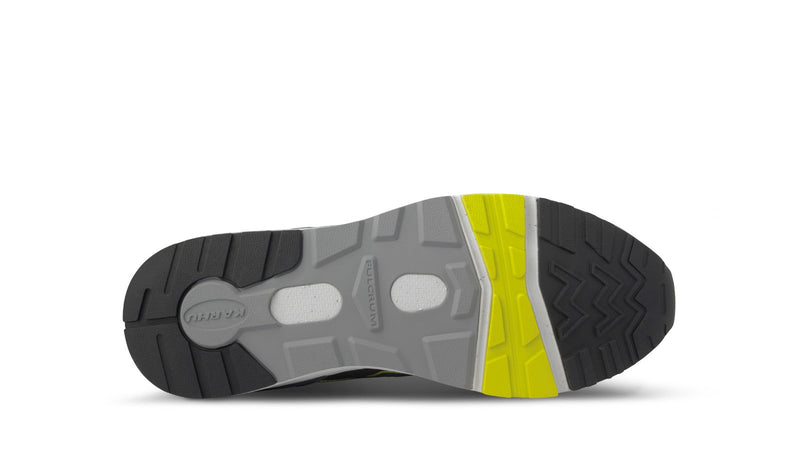 ARIA 95- TURBULANCE/JET BLACK