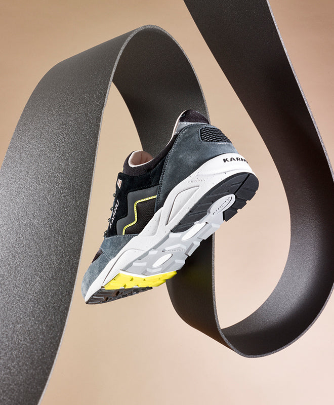 ARIA 95- TURBULANCE/JET BLACK